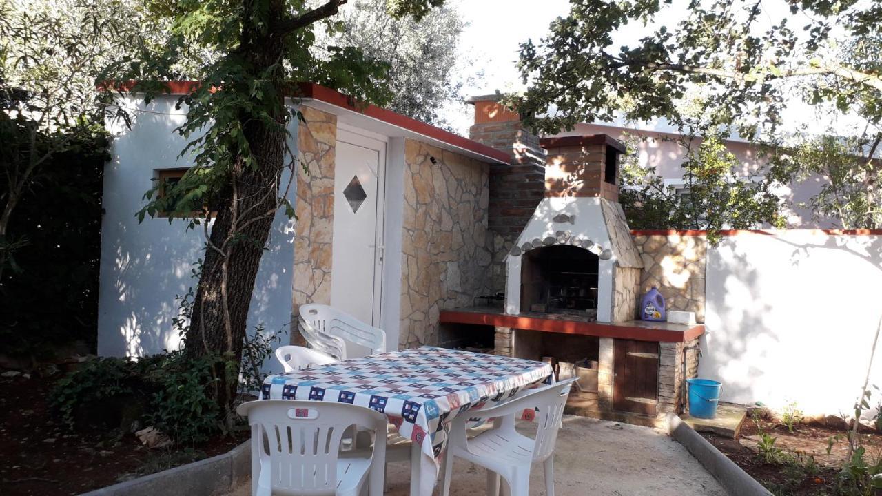 Apartmani Mia Ližnjan المظهر الخارجي الصورة