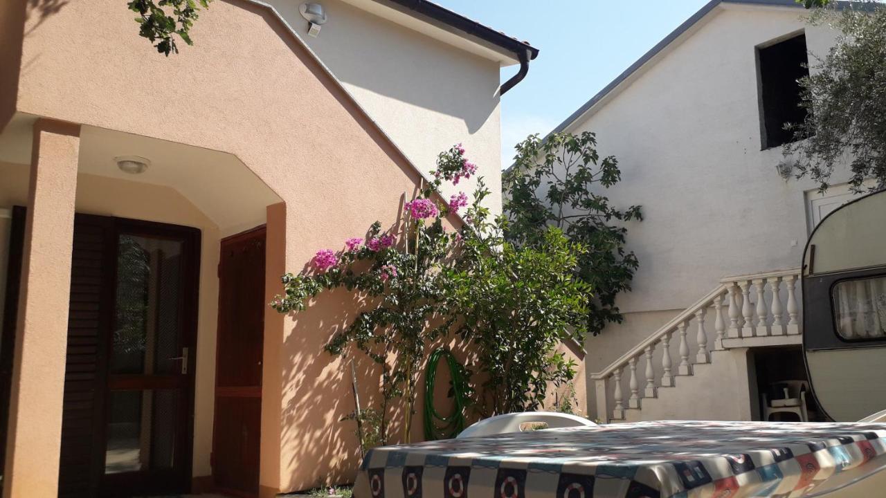 Apartmani Mia Ližnjan المظهر الخارجي الصورة