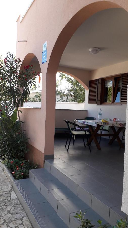 Apartmani Mia Ližnjan المظهر الخارجي الصورة