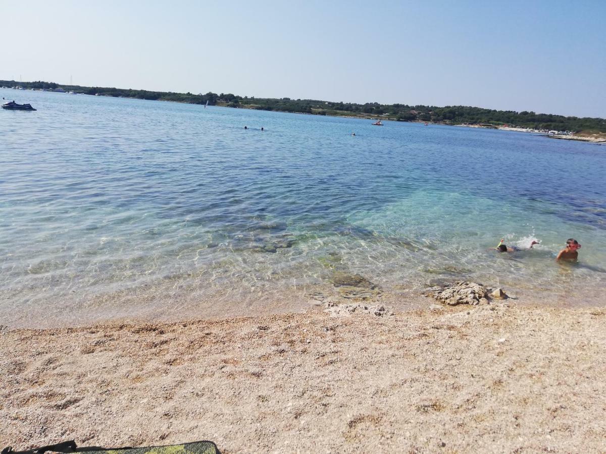 Apartmani Mia Ližnjan المظهر الخارجي الصورة
