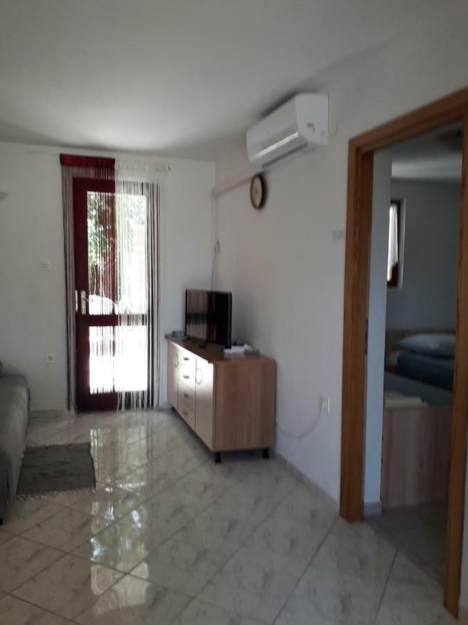 Apartmani Mia Ližnjan المظهر الخارجي الصورة