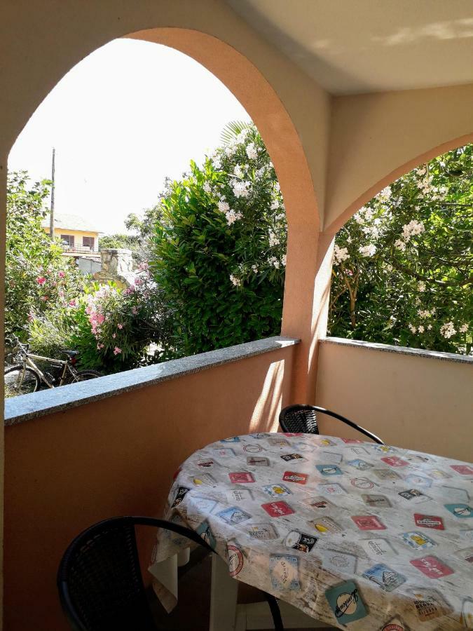 Apartmani Mia Ližnjan المظهر الخارجي الصورة